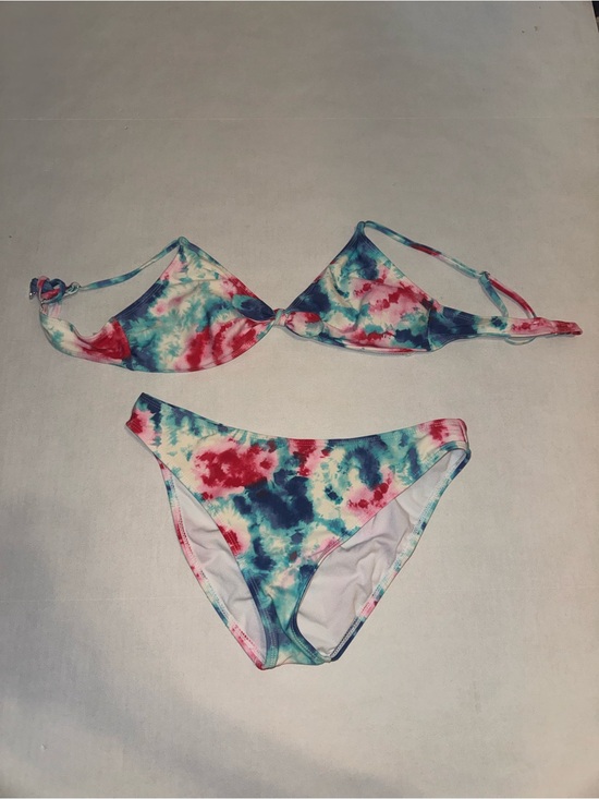 crown & ivy Other - crown & ivy Tie-Dye Triangle Bikini Set in Blue, Pink, Teal